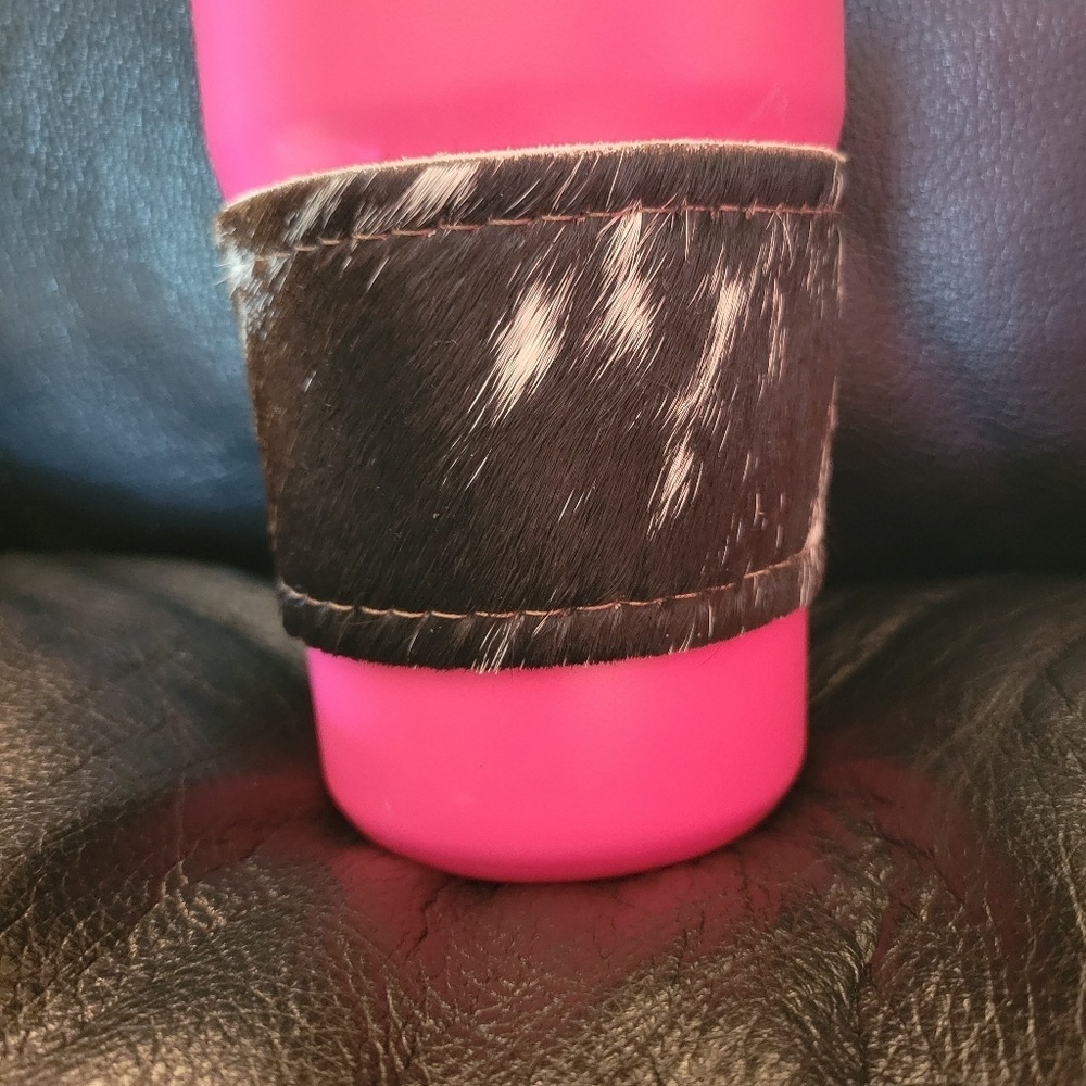 New With Out Tag genuine leather and hair on hide Keychain Lanyard And Cup Kozie - Picture 5 of 9